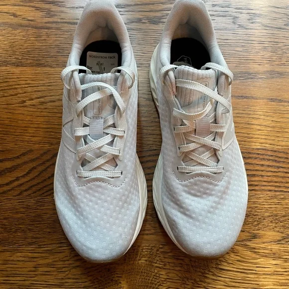 Casual comfort New Balance shoes - Picture 4 of 6